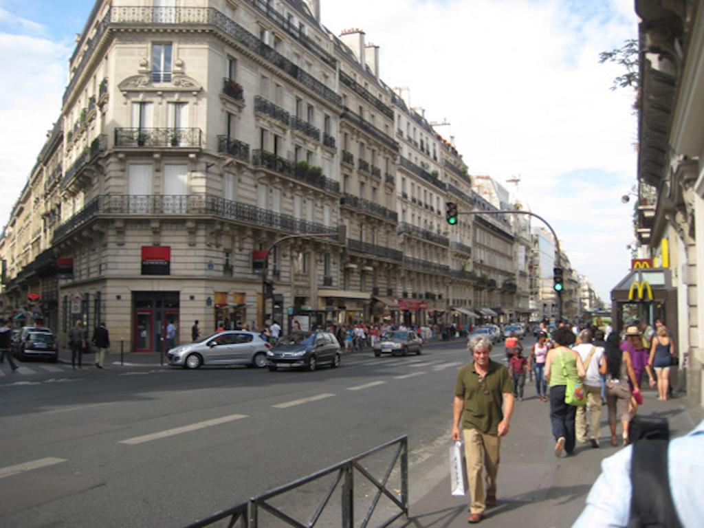 باريس Atypique Apartment - Saint-Germain Des Pres المظهر الخارجي الصورة